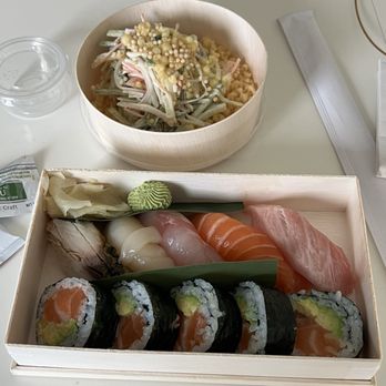 Jiro‘s Sushi - Sushi and avocado salad - Sushi Bars Near Me - Boston, Massachusetts