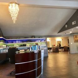 J Danielle Salon & Color Studio - Front area where appointments are taken. They do Walk-Ins