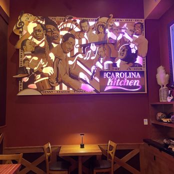Carolina Kitchen - Decor - Soul Food Near Me - Capitol Heights, Maryland