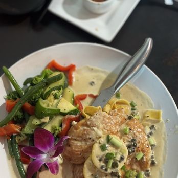 Fugazzis - Chicken Piccata - New American Near Me - Tulare, California