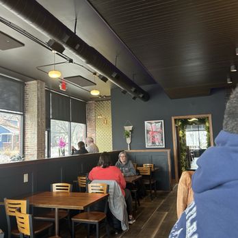 Aura - Seating - Cocktail Bars Near Me - Lafayette, Indiana
