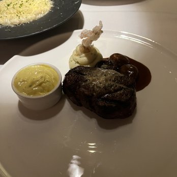 Monarch Chophouse - Filet with bernaise sauce - Steakhouses Near Me - Black Hawk, Colorado