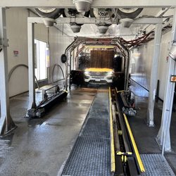 Busy Bee Car Wash - Strong dryers