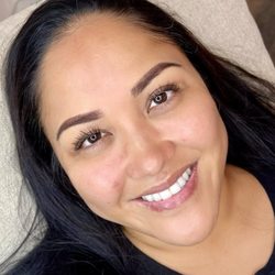 Candi Glam - Powder Brows