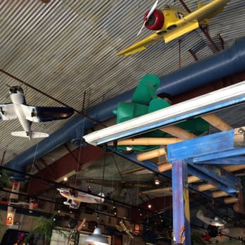 Pilot Pete's - American Near Me - Schaumburg, Illinois