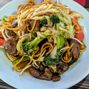 Pho Truc Xanh - Grilled pork lo mein - Vietnamese Near Me - Vista, California Pho Truc Xanh - Grilled pork lo mein - Vietnamese Near Me - Vista, California