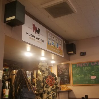Muddy Waters - the interior of a restaurant - Coffee & Tea Near Me - Arcata, California