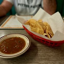 Arizona Cafe - Chips and salsa