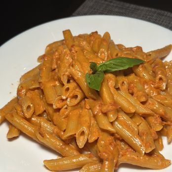 Molto Vino - Wine Bars Near Me - Babylon, New York