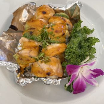 Kuma Sushi - Baked Salmon Roll - Sushi Bars Near Me - Bakersfield, California