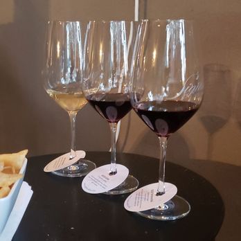 Sigillo Cellars - Wine and snackas! - Wineries Near Me - Snoqualmie, Washington