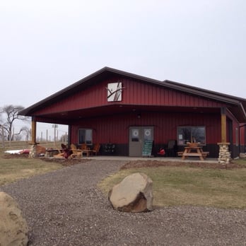 Vines & Rushes Winery - Wineries Near Me - Ripon, Wisconsin Vines & Rushes Winery - Wineries Near Me - Ripon, Wisconsin