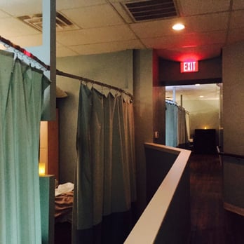 Facelogic - Dallas - No privacy here with only curtains separating you from everyone else - gets loud! - Skin Care Near Me - Dallas, Texas
