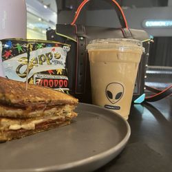 Commonspace - Spanish sandwich and coffee
