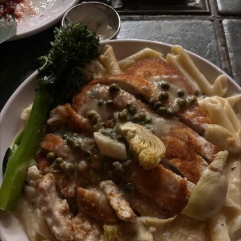 Cafe Nouveau - Chicken Piccata BOMBALICIOUS!! - Breakfast & Brunch Near Me - Ventura, California Cafe Nouveau - Chicken Piccata BOMBALICIOUS!! - Breakfast & Brunch Near Me - Ventura, California