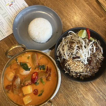 Dok Khao Thai Eatery - Lychee Duck Curry and Dok Khao Pad Thai - Thai Near Me - Columbia, Maryland Dok Khao Thai Eatery - Lychee Duck Curry and Dok Khao Pad Thai - Thai Near Me - Columbia, Maryland