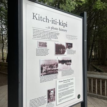 Kitch-iti-Kipi - Lakes Near Me - Manistique, Michigan