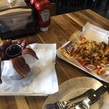 Brgr Stop - American Near Me - Fort Lauderdale, Florida