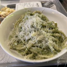 Pesto Bucatini
