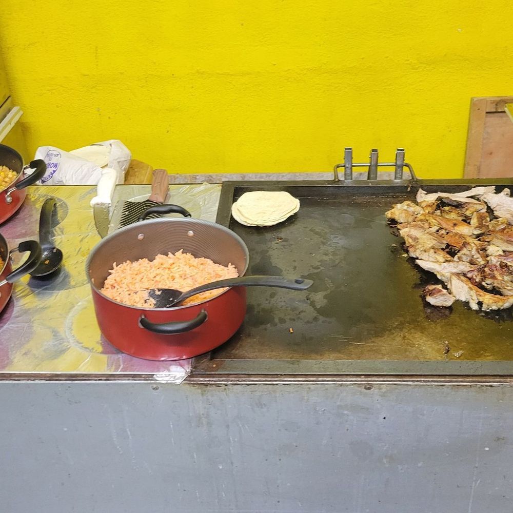 Leo's - Tacos Near Me - Hidalgo, NLE