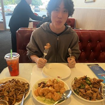 China Delight - Chinese Near Me - Gilroy, California