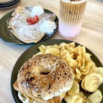 Café Blanc - Cafes Near Me - Parma Heights, Ohio Café Blanc - Cafes Near Me - Parma Heights, Ohio