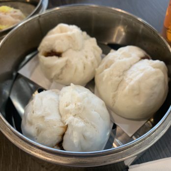 Kingdom Dim Sum - Pork buns went straight to mah belly - Dim Sum Near Me - Los Angeles, California Kingdom Dim Sum - Pork buns went straight to mah belly - Dim Sum Near Me - Los Angeles, California
