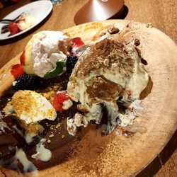 Orolo - Assorted dessert - Olive Oil Cake, Tiramisu, Chocolate torte