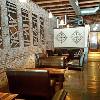 Twisted Vine - Comfy couches - Wine Bars Near Me - Fullerton, California Twisted Vine - Comfy couches - Wine Bars Near Me - Fullerton, California
