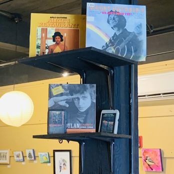 She Doesn't Like Guthries - Arlo Guthrie and Woody Guthrie on vinyl. Alice's Restaurant! - New American Near Me - Lewiston, Maine