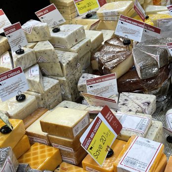 Fred Meyer - close up of Murray's cheese counter - Gas Stations Near Me - Beaverton, Oregon
