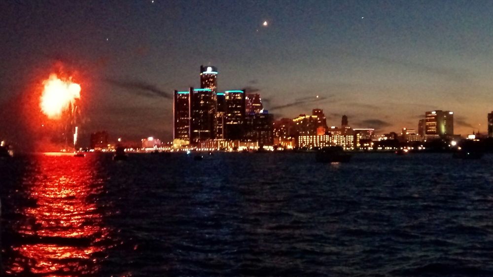 RENAISSANCE CENTER INFORMATION - Updated May 2026 - 200 Renaissance Ctr ...