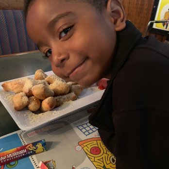 Mellow Mushroom Brandon - Pizza Near Me - Brandon, Florida