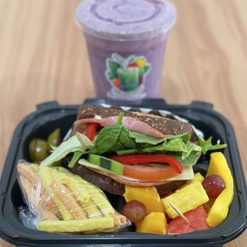 Juice Haven - Turkey ham sandwich & fruit smoothie - Juice Bars & Smoothies Near Me - Yuma, Arizona Juice Haven - Turkey ham sandwich & fruit smoothie - Juice Bars & Smoothies Near Me - Yuma, Arizona
