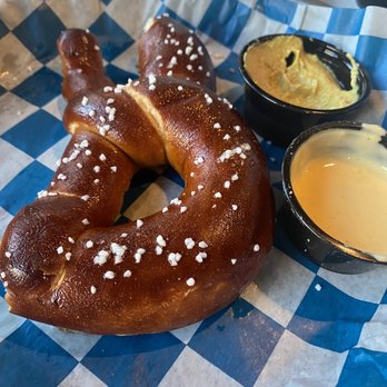 Budweiser Brickhouse Tavern - Bavarian Pretzel - Sports Bars Near Me - Chicago, Illinois