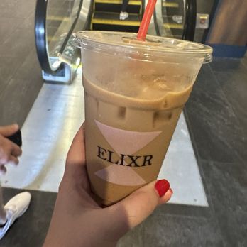 Elixr Coffee - Vanilla iced latte - Coffee Roasteries Near Me - Nashville, Tennessee Elixr Coffee - Vanilla iced latte - Coffee Roasteries Near Me - Nashville, Tennessee