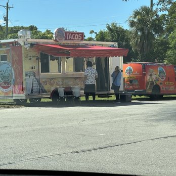 Taqueria Uxmal - Outside - Food Trucks Near Me - Jupiter, Florida Taqueria Uxmal - Outside - Food Trucks Near Me - Jupiter, Florida