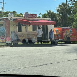 Taqueria Uxmal - Outside