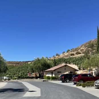 Vines Christian Fellowship - Churches Near Me - Temecula, California