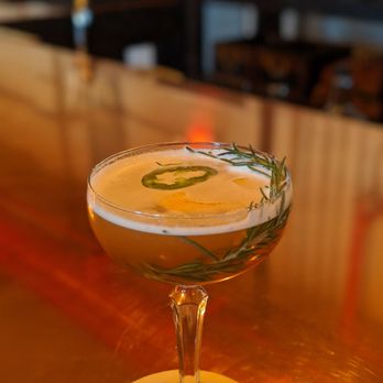Giant Texas Distillers - Texas Breeze - Whiskey Bars Near Me - Houston, Texas Giant Texas Distillers - Texas Breeze - Whiskey Bars Near Me - Houston, Texas