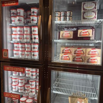 Salt & Straw - Ice Cream & Frozen Yogurt Near Me - Roseville, California Salt & Straw - Ice Cream & Frozen Yogurt Near Me - Roseville, California