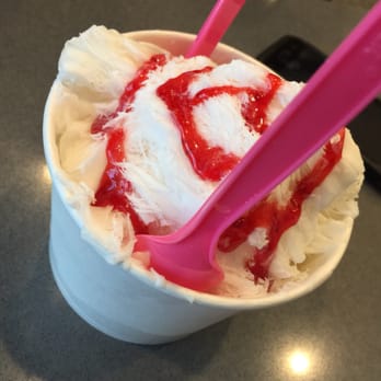 Salju Dessert - Lychee snow with strawberry syrup and boba and mochi - Desserts Near Me - Alhambra, California
