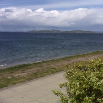Alki Beach Park - Alki beach park view - Parks Near Me - Seattle, Washington