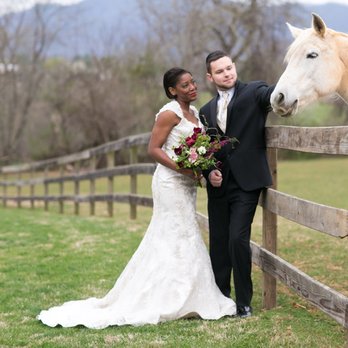 Top Shelf Wedding Planners - Wedding on the Farm - Party & Event Planning Near Me Top Shelf Wedding Planners - Wedding on the Farm - Party & Event Planning Near Me