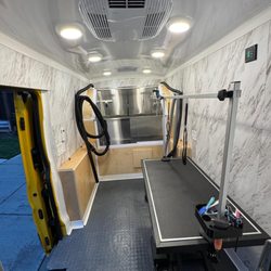 Yabadabadoo Dog Wash - Clean and spacious environment