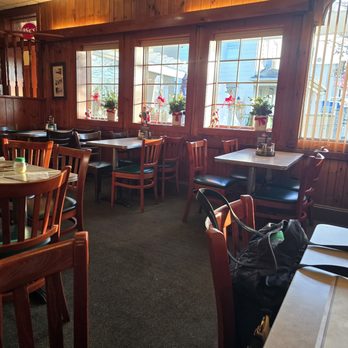 Vic's Italian Restaurant - Inside - Pizza Near Me - Bradley Beach, New Jersey Vic's Italian Restaurant - Inside - Pizza Near Me - Bradley Beach, New Jersey