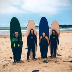 Latas Surf House & Surf School