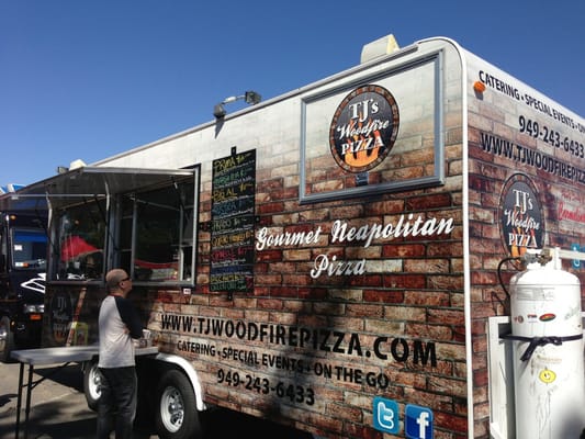 TJ's Woodfire Pizza by null