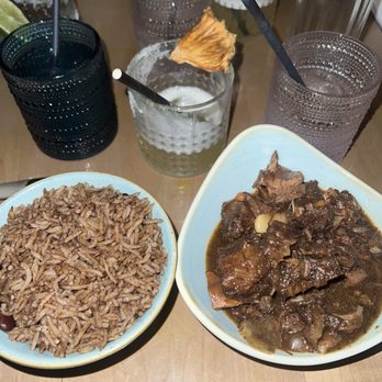 Chubby's Jamaican Kitchen - oxtail Stew with rice and peas - Caribbean Near Me - Toronto, Ontario Chubby's Jamaican Kitchen - oxtail Stew with rice and peas - Caribbean Near Me - Toronto, Ontario