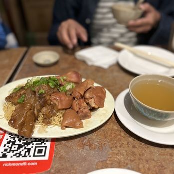 HK B.B.Q. Master - Noodles with braised pig feet and beef tenderloins?? - Barbeque Near Me - Richmond, British Columbia HK B.B.Q. Master - Noodles with braised pig feet and beef tenderloins?? - Barbeque Near Me - Richmond, British Columbia